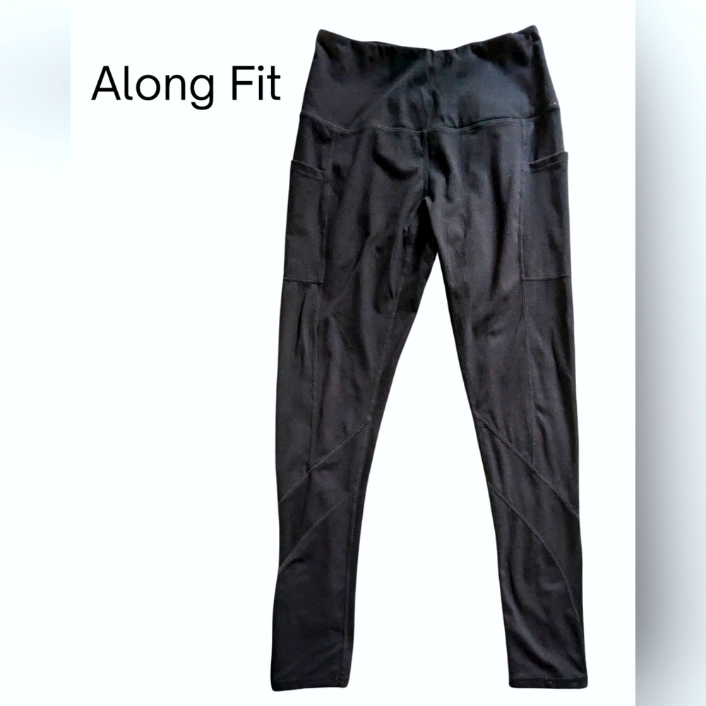 Along Fit size Med ladies, EUC black yoga leggings with pockets!